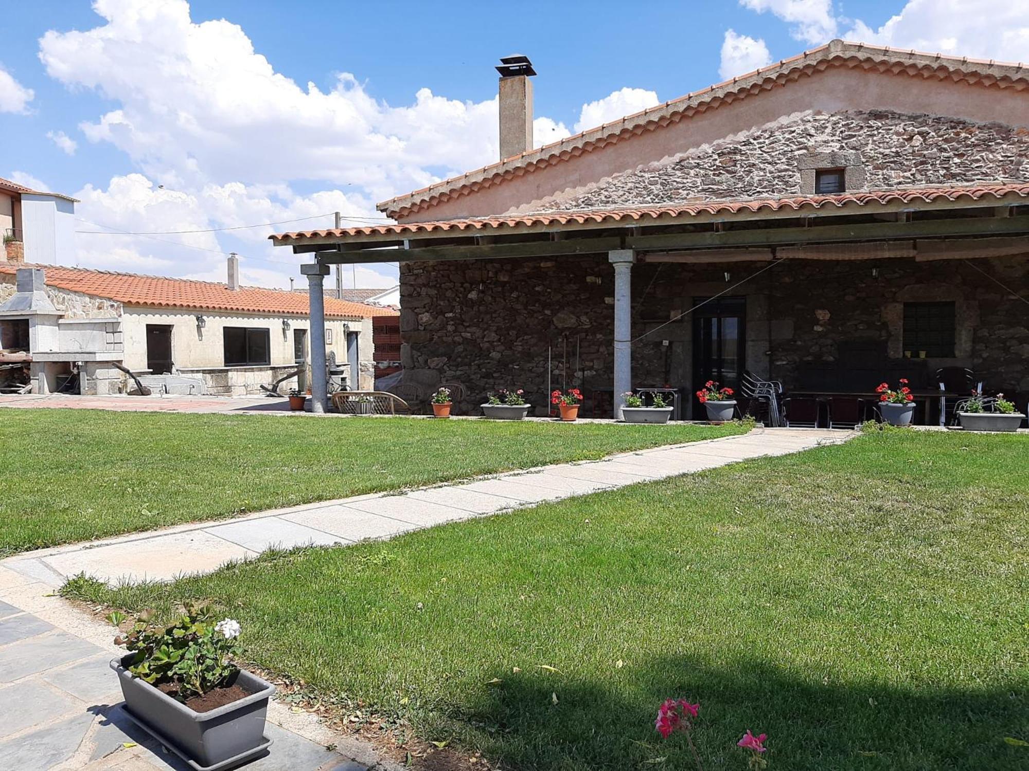 El Almendro Del Cura Βίλα Villarmayor  Εξωτερικό φωτογραφία